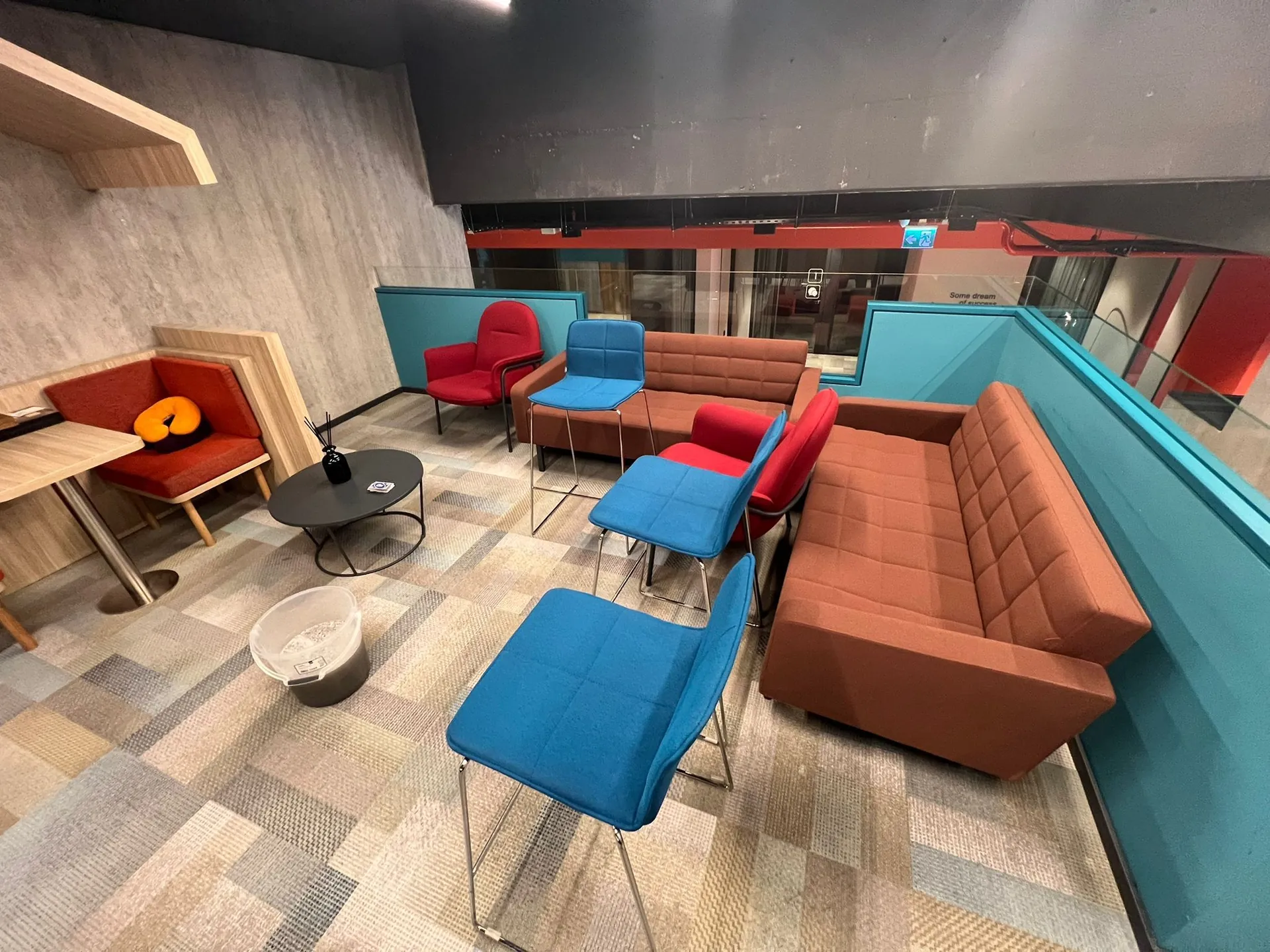 Ofis oturma alanı temizliği